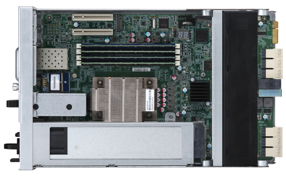 QNAP ES2486dc-2142IT-128G
